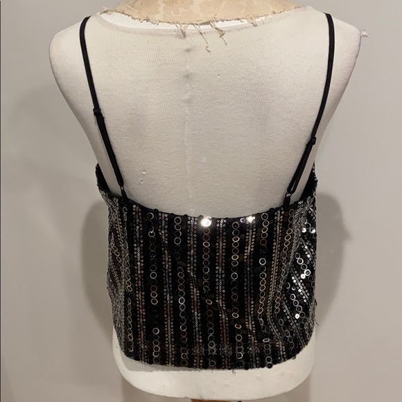 Forever21 Sequin top - Picture 2 of 4